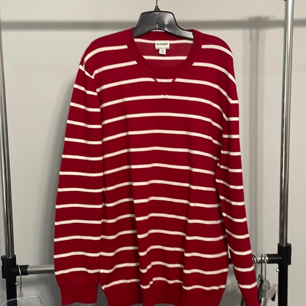 Old Navy Mens sweater EUC size XL red and white stripes 100% cotton